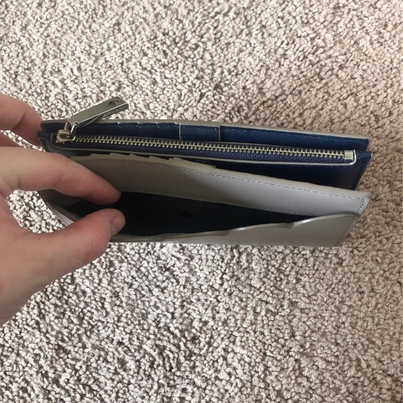 Kate Spade wallet - Picture 2 of 7